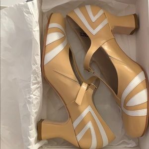 Brand new LaDuca hard sole Roxie